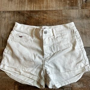 white hollister shorts
